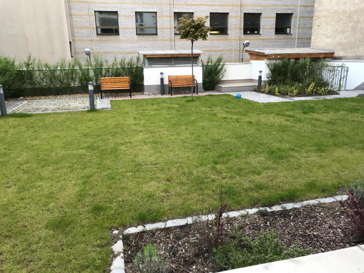 Stylish Oasis Central Apartment With Ac And Parking Budapest Ngoại thất bức ảnh